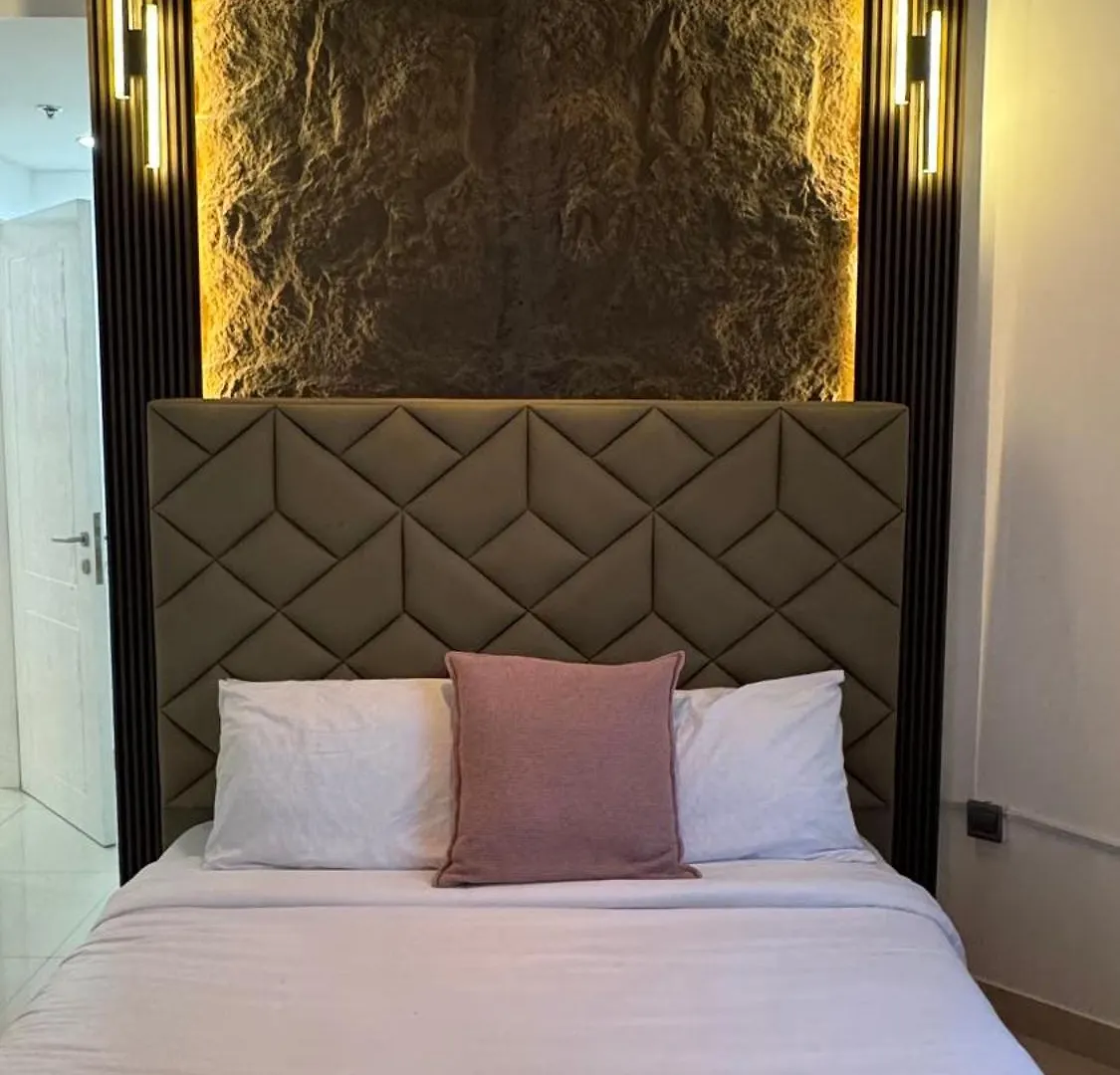 Modern Cozy Two Bedrooms In Very Attractive Location With Marina View Dubaj Zjednoczone Emiraty Arabskie